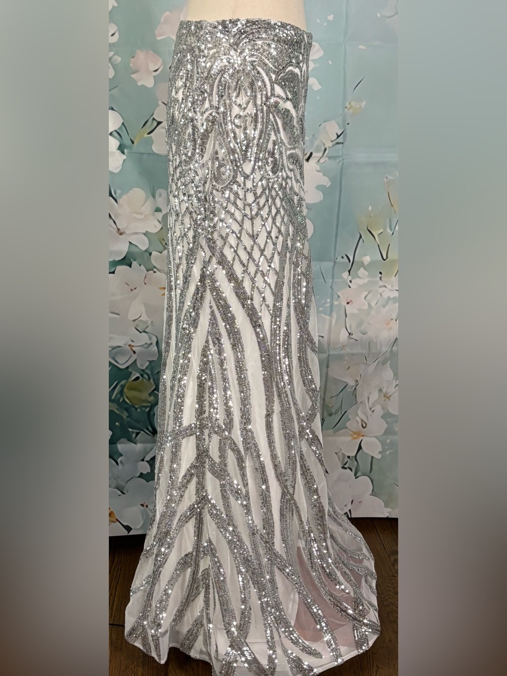 Camille La Vie Silver Sequin Geometric Art Deco Mermaid Maxi Skirt Size 6 - Picture 5 of 17